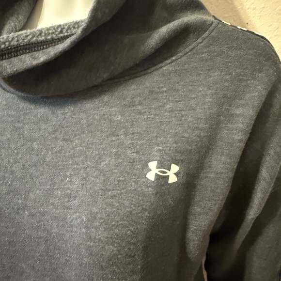 Under Armour Sweatshirt - Picture 4 of 4